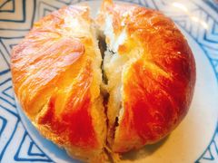 烤破酥包-云海肴·汽锅鸡·云南代表菜(天山百盛优客店)