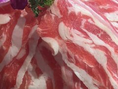 -老牌坊云南鱼豆花火锅(哈西万达店)