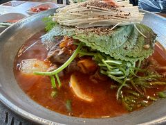 -喇喇排骨火锅·传统韩式脊骨汤(望京西园总店)