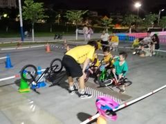 -兔跑跑儿童运动馆·平衡车·体能(市桥北店)