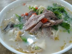 -吕记清真美食城(永兴服装街店)