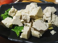 -洪氏嗨捞·广东猪肚鸡·椰子鸡火锅(西咸万象城店)