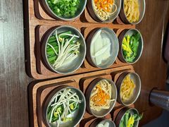 -银米·云南传统过桥米线(双廊黑金冠店)