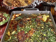-何师烧烤Pro ·江湖川菜·小龙虾·精酿(太古里旗舰店)
