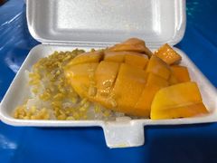 -芒果糯米饭摊子