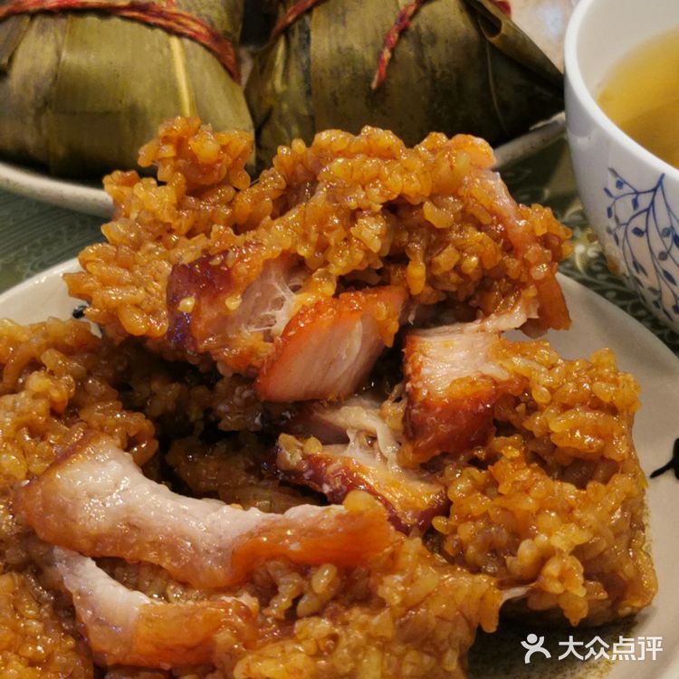 上海枫泾古镇有个民间超火的“巧珍”粽子