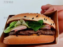 安格斯MAX厚牛培根堡-麦当劳(杭州临平万达广场店)