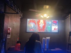 -荒岛实景沉浸密室(江汉路1店)