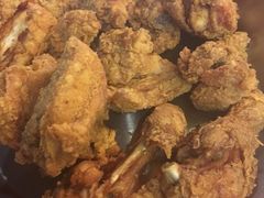 -BHC炸鸡(明洞总店)