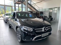 -杭州中升之星奔驰4S店(滨江店)