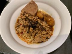 -上海滴水湖皇冠假日酒店