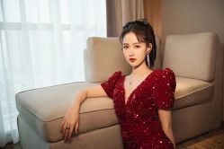 -莫小姐婚纱