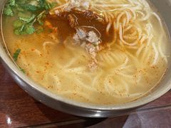 猪肘汤面-亮亮面馆(经六路店)