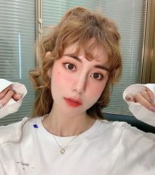 -AYO SALON