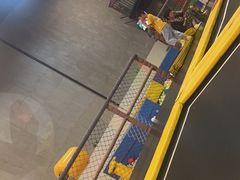 -极限PLAY运动娱乐新世界·团建派对潮玩休闲馆·室内蹦极高空游乐园