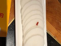 萝卜-潮火锅·麻辣牛肉火锅(观音桥方圆·LIVE店)