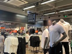 -NIKE上海青浦优选体验店