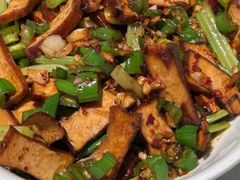 -阿瓦山寨·湘菜现炒·剁椒鱼头王(咸阳总店)