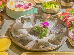 -围炉肉舍丹东海鲜烤肉·烤活鳗(步行街店)