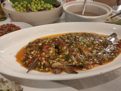 葱烧武昌鱼-湖锦酒楼·32年地道湖北菜(光谷店)