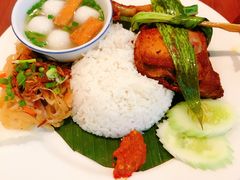 娘惹炸鸡套饭-小槟城美食馆