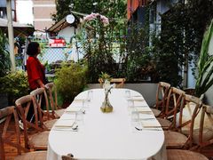 -春树下·树屋花房西餐厅(罍街AS1980店)