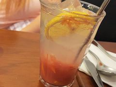 桃子西柚气泡水-UPPER KITCHEN(延安路店)