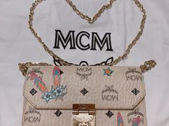 -MCM(比斯特上海购物村店)