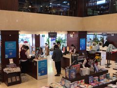-新华书店(泉城路店)