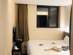 -宜必思酒店(北京什刹海鼓楼大街地铁站店)