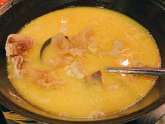 -鲜入围煮花胶鸡海鲜火锅