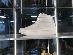 -Air Jordan(世贸天阶店)