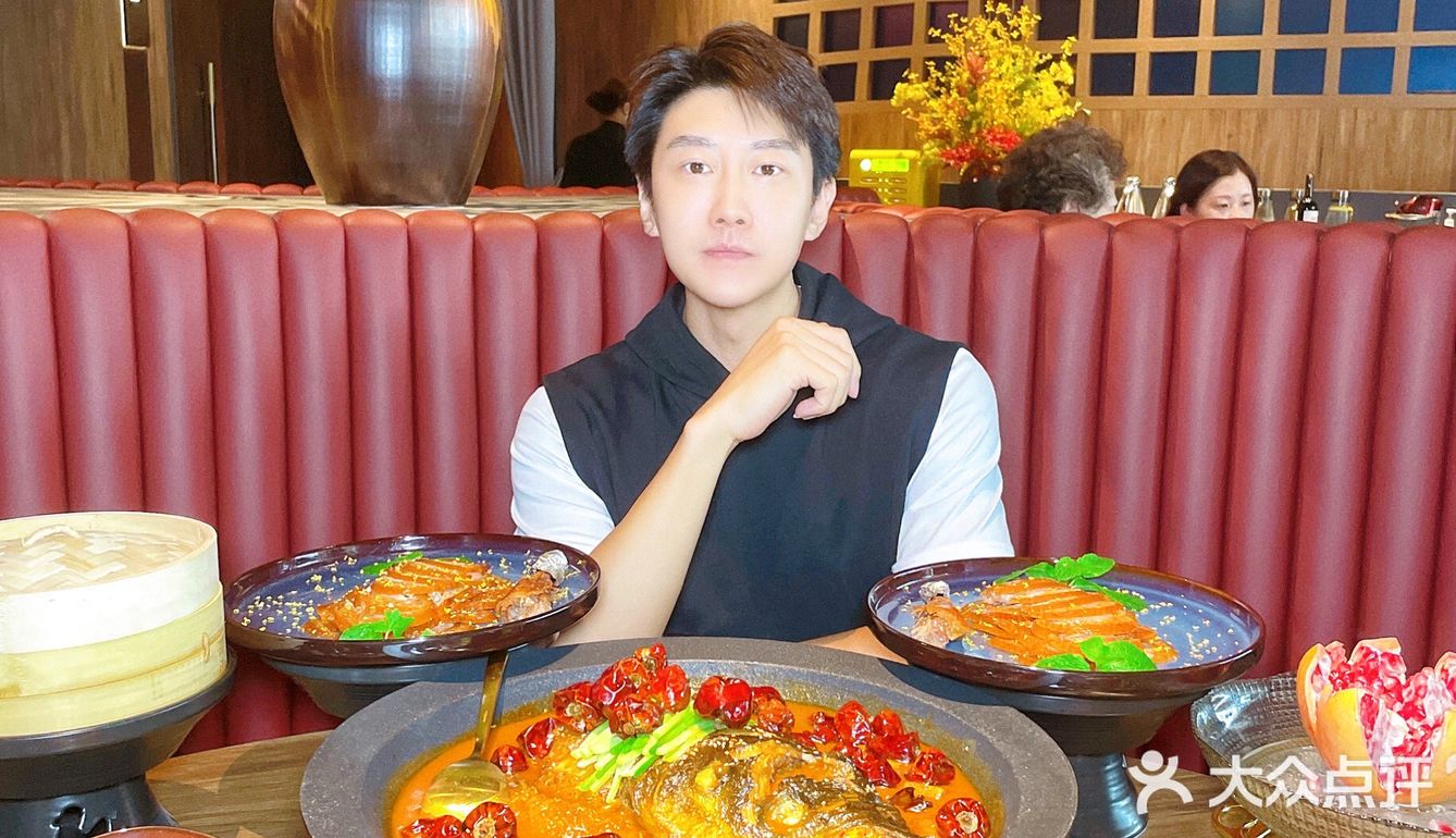 吃北京烤鸭来这家绝对的地道北京味儿！