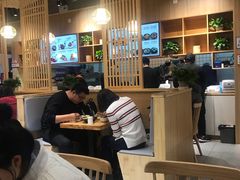 -万和春排骨砂锅米饭(新业广场店)