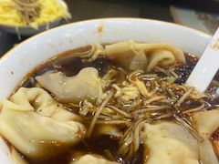 -笑来喜馄饨小笼工坊(通扬路店)