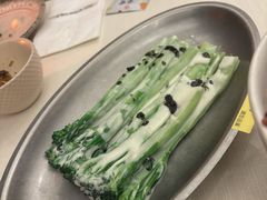 奶油酱配西兰苔-龟兹KUCINA·新疆菜(前滩L+PLAZA店)