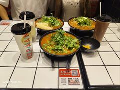 -肥汁米蘭香港米线(长宁来福士店)