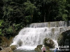 -西岭雪山大飞水景区