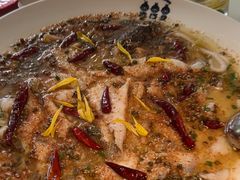 -渔语鱼酸菜鱼新川菜(来福士店)