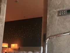 -重庆解放碑威斯汀酒店