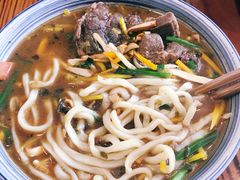 精选酸菜牛腱子面-陈八两面家(华孚写字楼店)