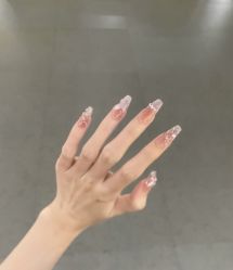 -UGIRL有个美甲