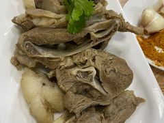 手抓羊排-清真·伊清阁餐厅