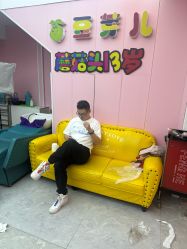 -蘑菇头国际儿童美发