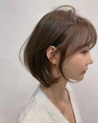 -变画·发型STUDIO