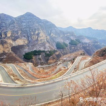 整整一个夏天都没有去房山这个红井路，结果进去冬天了