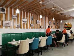 大堂-张大师鸭爪爪特色干锅(南湖店)