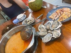-老何家后安粉·糟粕醋海鲜火锅(三亚湾椰梦长廊店)