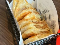 -胖哥俩肉蟹煲(上海悦荟广场店)