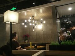 卡座-黄记煌三汁焖锅(渝北金港国际店)